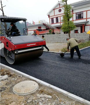 農(nóng)家樂路面升級(jí)